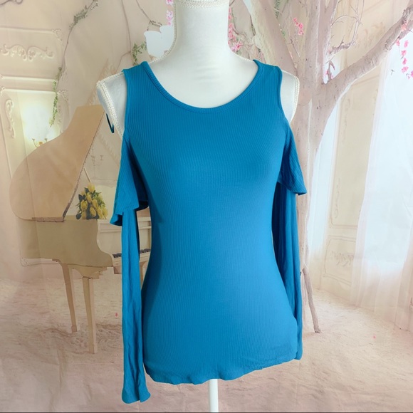 Michael Kors Ribbed Cold Shoulder Blouse - Picture 4 of 10